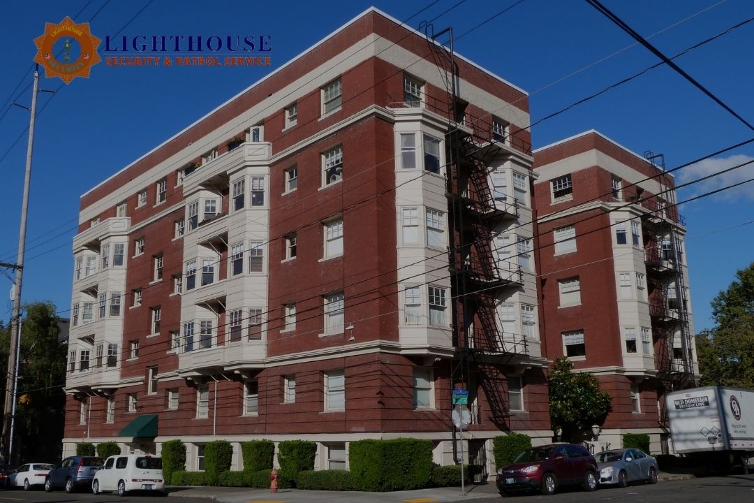 Important Reasons to Hire a Security Guard for Your Apartment Building